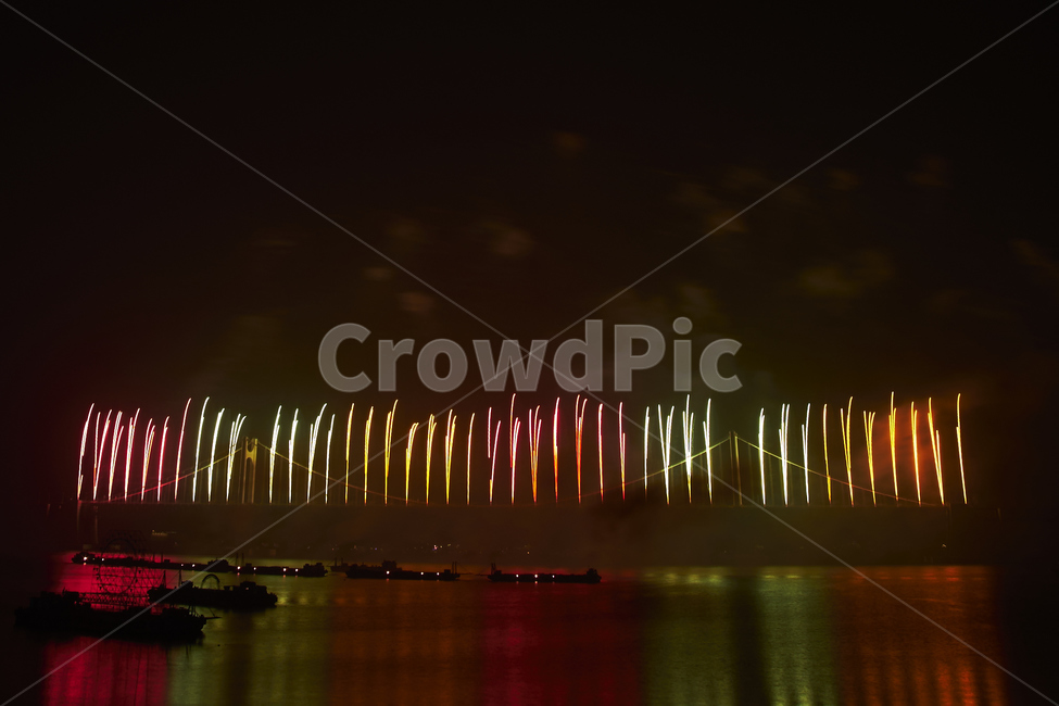불꽃,불꽃놀이,부산불꽃축제,폭죽,부산밤바다,화약,야경,밤,풍경,nightscape,night,landscape,nature,자연,outdoors,옥외,lighting,조명,water,물