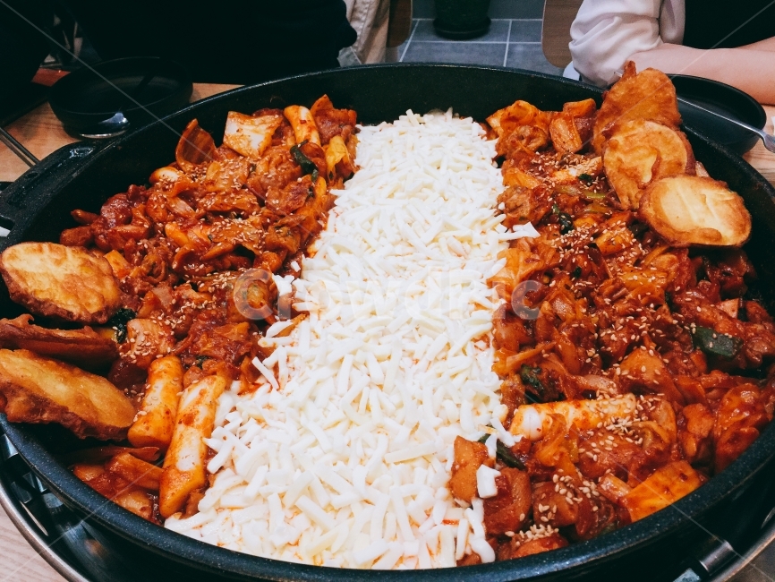 닭갈비,음식,모세의기적,치즈,맛집,음식,식재료,요리,food,cook,meal,dishes,food reserves,육류,고기,meat,한식,한국음식,한국요리,korean food,korean dishes,korean meal,korean cook