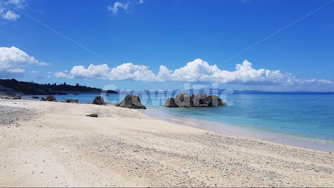 오키나와,바다,모래,섬,하늘,여름,파도,구름,okinawa,japna,sea,island,sky,wave,summer,blue,자연,풍경,nature,landscape,해변,바다,beach,sea,outdoors,옥외,land,땅,shoreline,해안선,water,물,ocean,대양,coast,연안
