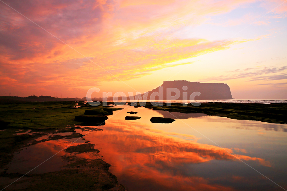 제주도,광치기해안,여명,일출,nature,자연,outdoors,옥외,sky,하늘,dawn,새벽,redsky,붉은하늘,자연,풍경,nature,landscape,한국자연풍경,한국자연경관,korea nature landscape,제주도,jeju,jeju island