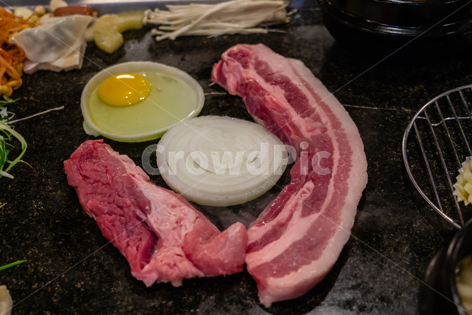 삼겹살,돼지고기,고기,돼지,돼지고기삼겹살,구이,bbq,비비큐,코리아비비큐,한국식고기구이,삼겹살요리,음식,식재료,요리,food,cook,meal,dishes,food reserves,육류,고기,meat