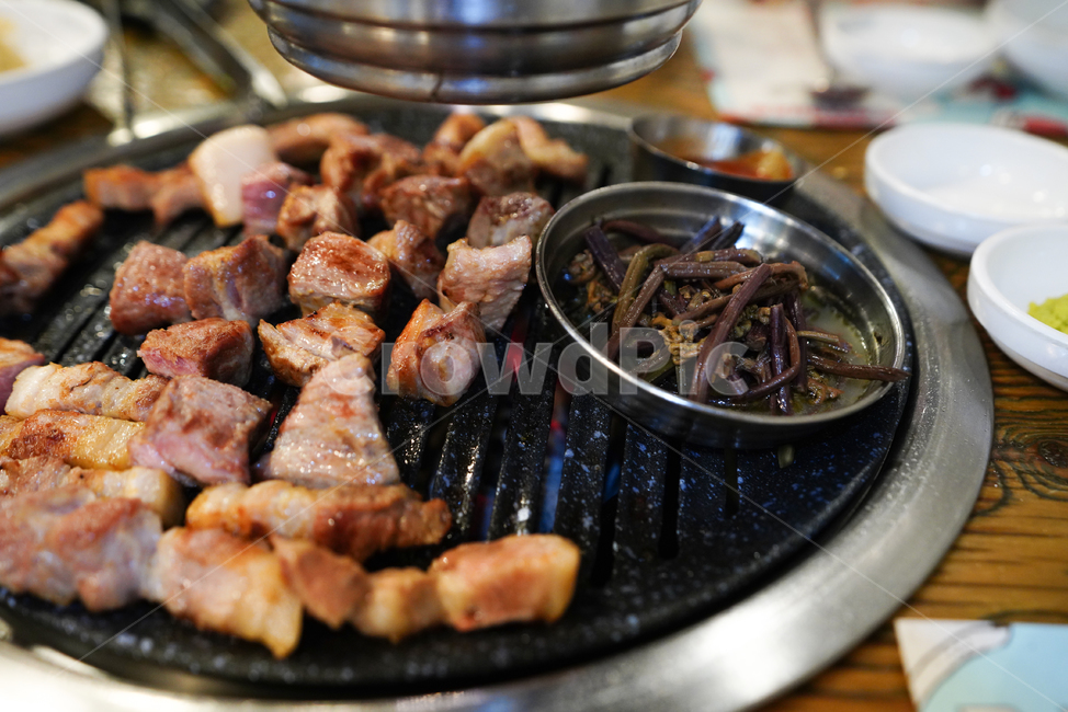 삼겹살,한식,고기,육류,육식,술안주,안주,먹거리,푸드,돼지,식사,구이,food,음식,식재료,요리,food,cook,meal,dishes,food reserves