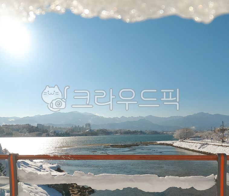 설경,눈오는날,상록수,snowing,겨울,호수,설산,겨울,계절,winter,season