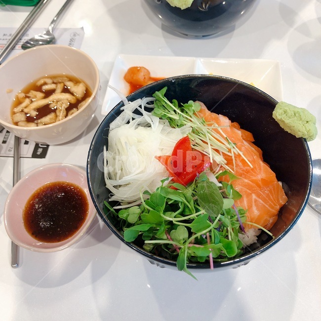 연어,일본,일본식,일본가정식,일본식덮밥,연어덮밥,food,dish,japen,음식,식재료,요리,food,cook,meal,dishes,food reserves,일식,일본음식,일본요리,Japanese food,Japanese dishes,Japanese meal,Japanese cook