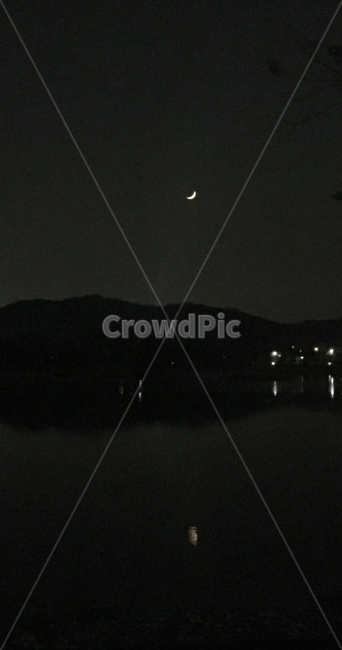 밤하늘,달빛,야경,겨울밤,초승달,자연,풍경,nature,landscape,야경,밤,nightscape,night,outdoors,옥외
