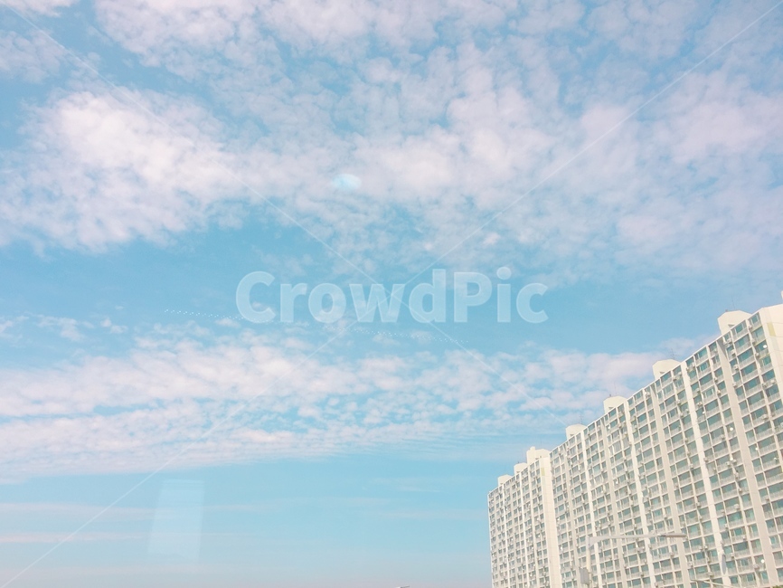 하늘,구름,아파트,건물,감성,건축물,건물외관,exterior,building,structure,architecture,construction