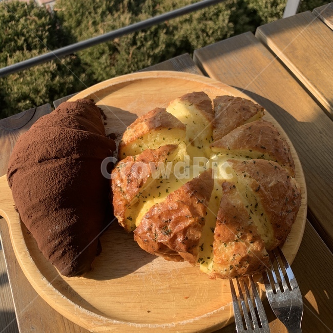 음식,food,bread,빵,bun,크로와상,갈릭볼,마늘빵,카페,빵,bread