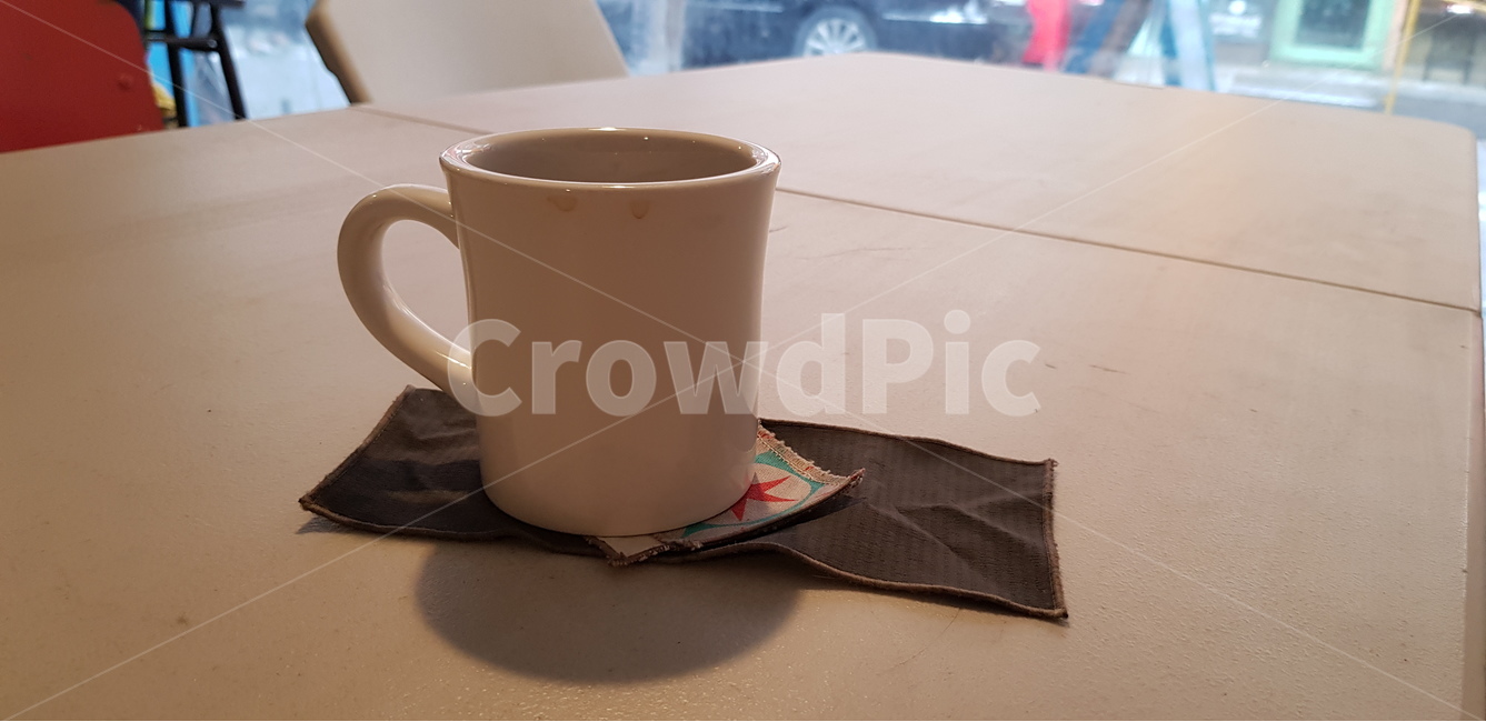 커피,카페,식탁,커피잔,그림자,컵,컵받침,커피받침,테이블,커피,카페,coffee,cafe