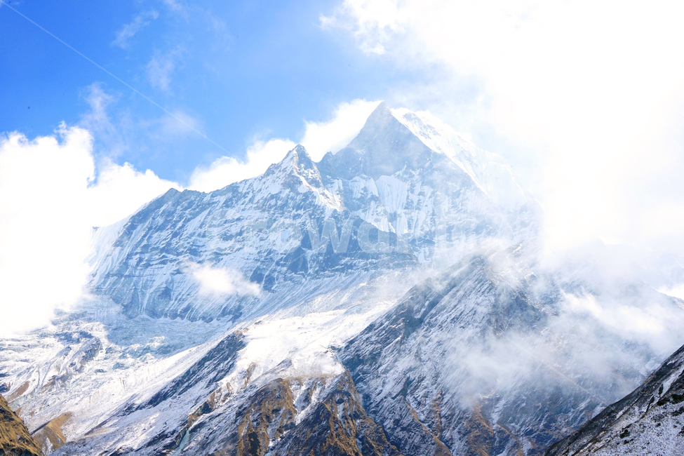 히말라야,설산,산,눈,구름,추운,열정,네팔,트래킹,안나푸르나,파란,mountain,snow,clouds,challenge,cool,rock,passion,cold,nepal,annapurna,겨울,계절,winter,season,자연,풍경,nature,landscape,해외,외국,세계,foreign,oversea,world,세계자연풍경,해외자연풍경,외국자연풍경,world nature landscape,outdoors,옥외,mountain range,산맥,peak,피크,ice,빙