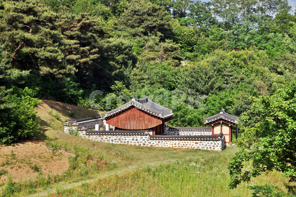 사당,임영대군,의왕시,경기도문화재자료제98호,고건축,이구,제사,맞배지붕3칸,돌담,한국전통,한국문화,korean traditional,korean culture
