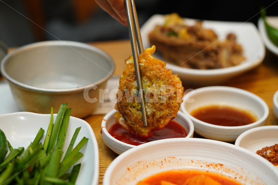 오징어순대,젓가락,한식,음식,안주,먹거리,푸드,해산물,초장,음식,식재료,요리,food,cook,meal,dishes,food reserves,한식,한국음식,한국요리,korean food,korean dishes,korean meal,korean cook