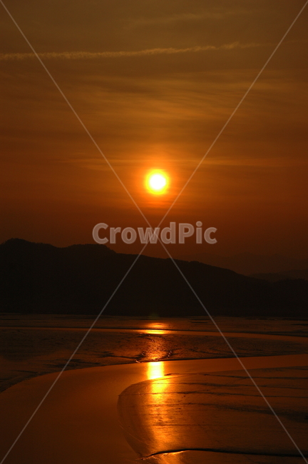노을,일몰,감성,태양,하늘,자연,풍경,nature,landscape,sunlight,햇빛,outdoors,옥외,dusk,황혼,sunset,dawn,새벽,sky,red sky,붉은 하늘
