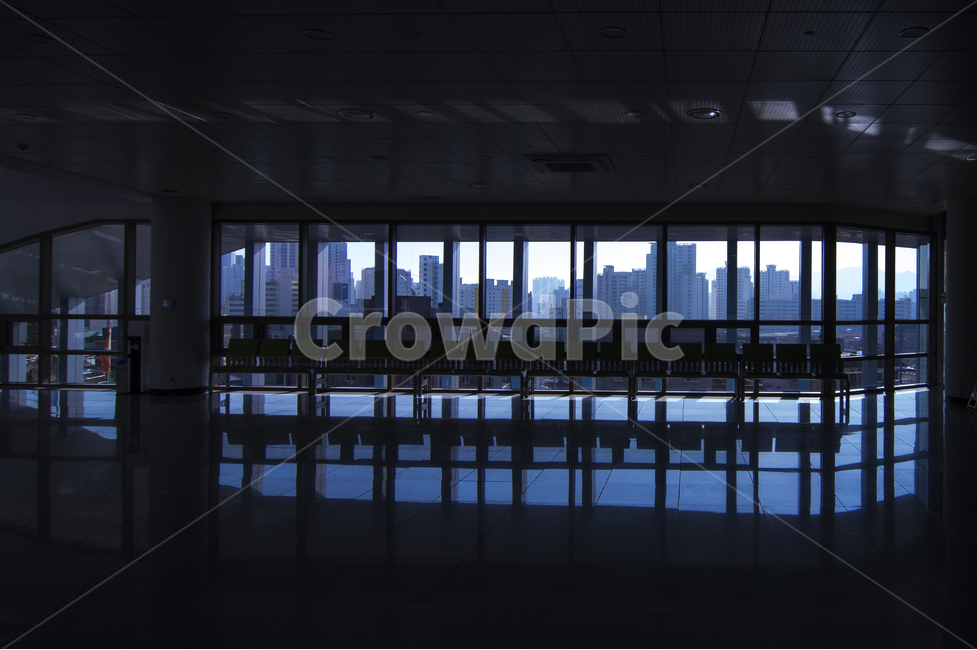 lighting,조명,floor,flooring,바닥,도시,창,창밖