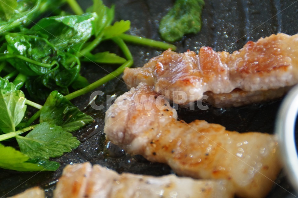 삼겹살,지글지글,돼지고기,먹거리,요리,한국요리,돼지,구이,음식,식재료,요리,food,cook,meal,dishes,food reserves,육류,고기,meat