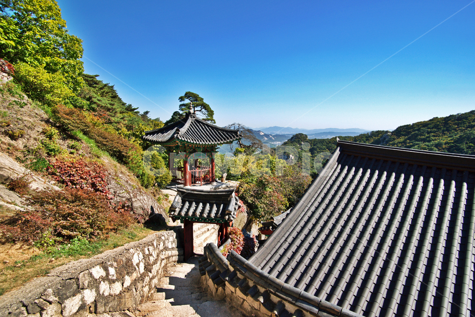 지장전,처마,기와,범종각,망월사,도봉산,불교사찰,고건축,의정부,봉선사말사