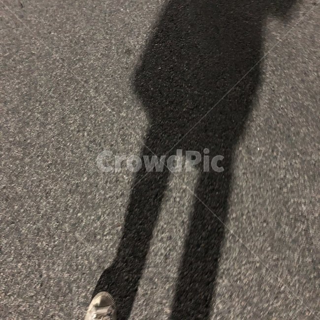 저녁,거울,비추다,자화상,그림자,그늘,전신,인물실루엣,사람실루엣,character silhouette,human silhouette,asphalt,아스팔트