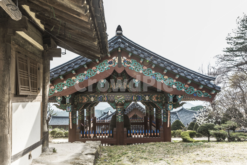 종각,범종,단청,기와,한국의미,한국전통,한국문화,korean traditional,korean culture,종교,신앙,religion,belief,faith,건축물,건물외관,exterior,building,structure,architecture,construction