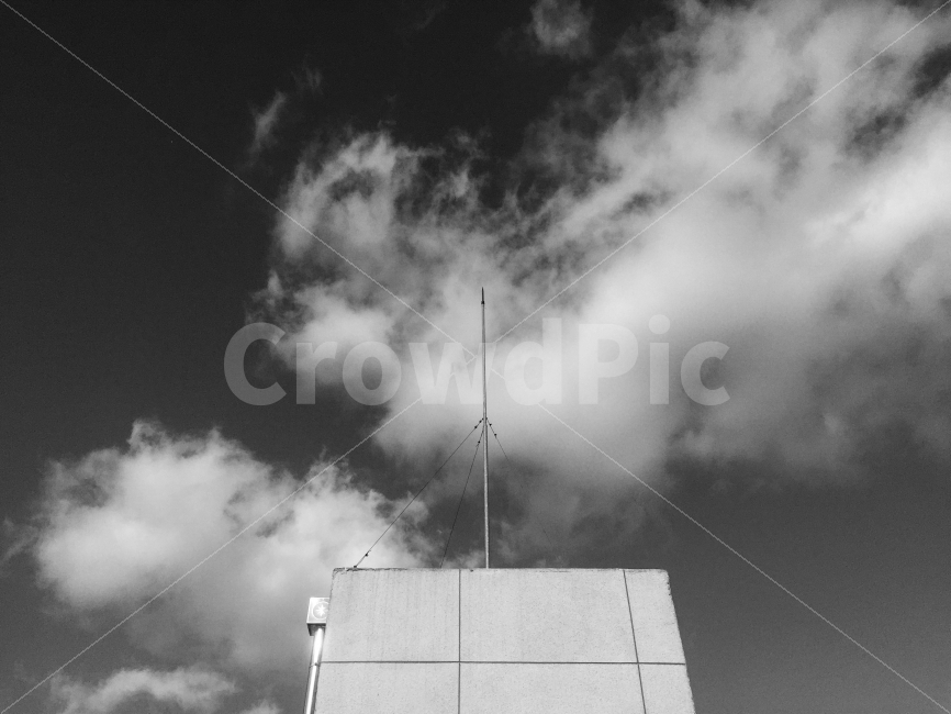 흑백사진,하늘,구름,풍경,옥상,도시,풍경,city,landscape,흑백,모노톤,monochrome,black and white,weather,날씨,nature,자연,outdoors,옥외