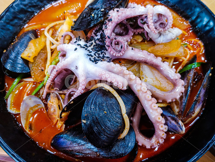 음식,해물,짬뽕,중식,매운,음식,식재료,요리,food,cook,meal,dishes,food reserves,수산물,해산물,fishery products,seafood,중식,중국음식,중화요리,chinese food,chinese dishes,chinese meal,chinese cook