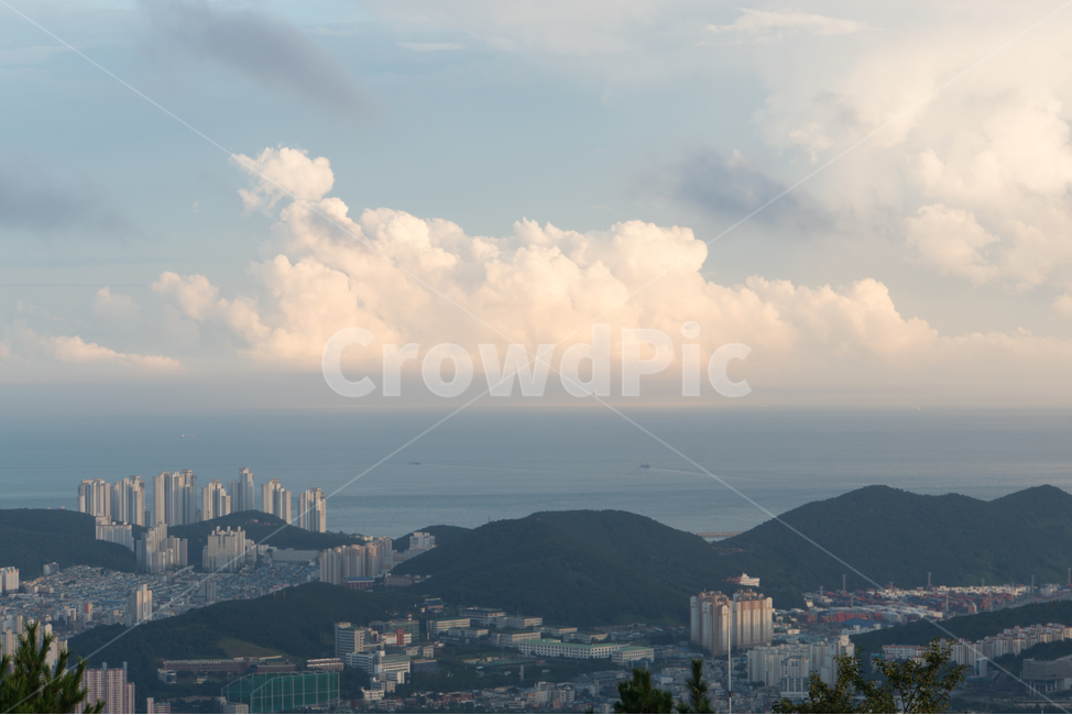 산,구름,빛,일몰,황령산,도시,풍경,city,landscape,한국도시풍경,한국도시경관,korea cityscape,nature,자연,경치,outdoors,옥외,weather,날씨,scenery,cloud,sky,하늘,cumulus,적운,시티,urban,어반,building,건물,metropolis,중심지,town