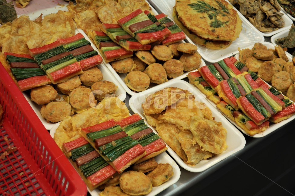 재래,시장,동그랑땡,동태전,전,산적,판매,튀김,명절,구매,모듬,음식,시장,마트,마켓,market,mart,market place,음식,식재료,요리,food,cook,meal,dishes,food reserves,한식,한국음식,한국요리,korean food,korean dishes,korean meal,korean cook