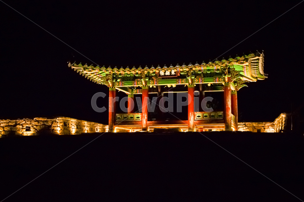 건물,건축물,building,한국,한국전통,야경,동피랑마을,야경,밤,풍경,nightscape,night,landscape,한국전통,한국문화,korean traditional,korean culture,건축물,건물외관,exterior,building,structure,architecture,construction