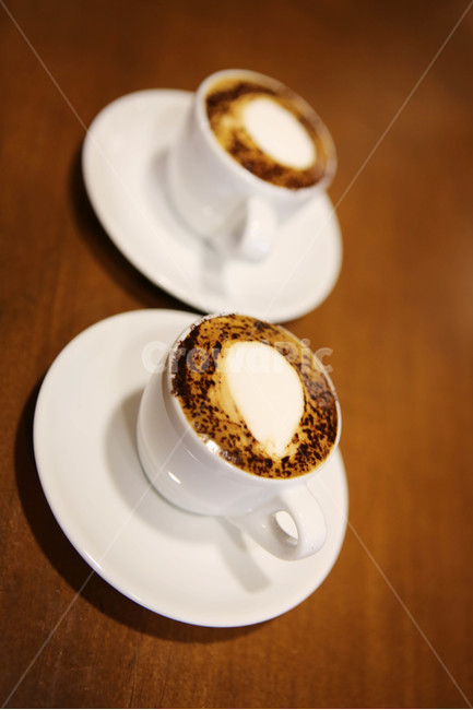 커피,에스프레소,마끼아또,coffee,에스프레소잔,cafe,beverage,음료,한잔,후식,하얀점,dishes,dessert,디저트,espresso,커피,카페,coffee,cafe