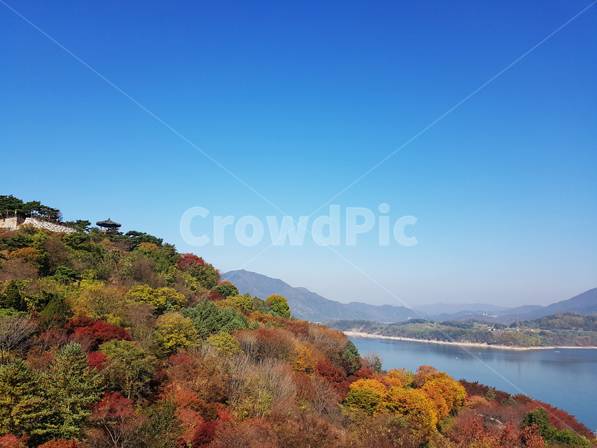 자연,하늘,가을,단풍,역사,문화,컬러,깨끗한,맑음,날씨,파란,한국,산,휴가