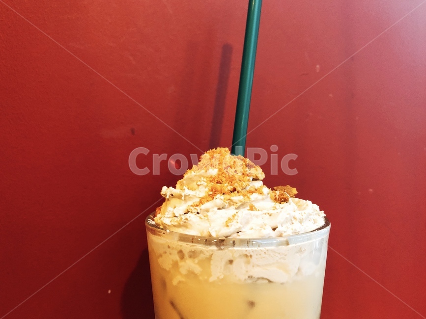 커피,coffee,cream,cafe,카페,빨대,크림,라떼,latte,음료수,drink,beverage