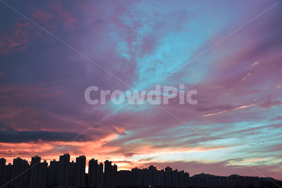 하늘,노을,매직아워,감성,sky,sunset,magichour,emotional,도시,야경,도시,풍경,city,landscape,실루엣,그림자,silhouette,shadow,nature,자연,outdoors,옥외,dawn,새벽,일몰,dusk,황혼,red sky,붉은 하늘