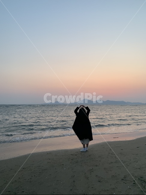 부산,다대포해수욕장,일몰,뒷모습,하트,해변,바다,beach,sea,사람,인물,인간,human,person,여성,여자,woman,female,lady,여행,휴가,traveling,vacation,trip