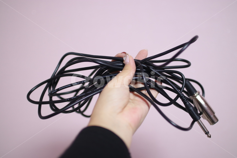 콘센트,전선,긴줄,배터리,마이크,콘덴서마이크,전자제품,컴퓨터,하드웨어,electronics,computer,mouse,쥐,hardware,정보통신기술,전자기기,전자제품,it,information,technology,electronic equipment