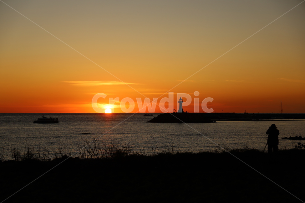 일몰,노을,해변,등대,하모해수욕장,자연,풍경,nature,landscape,outdoors,옥외,sunlight,햇빛,dusk,황혼,sky,하늘,sunset,dawn,새벽,red sky,붉은 하늘