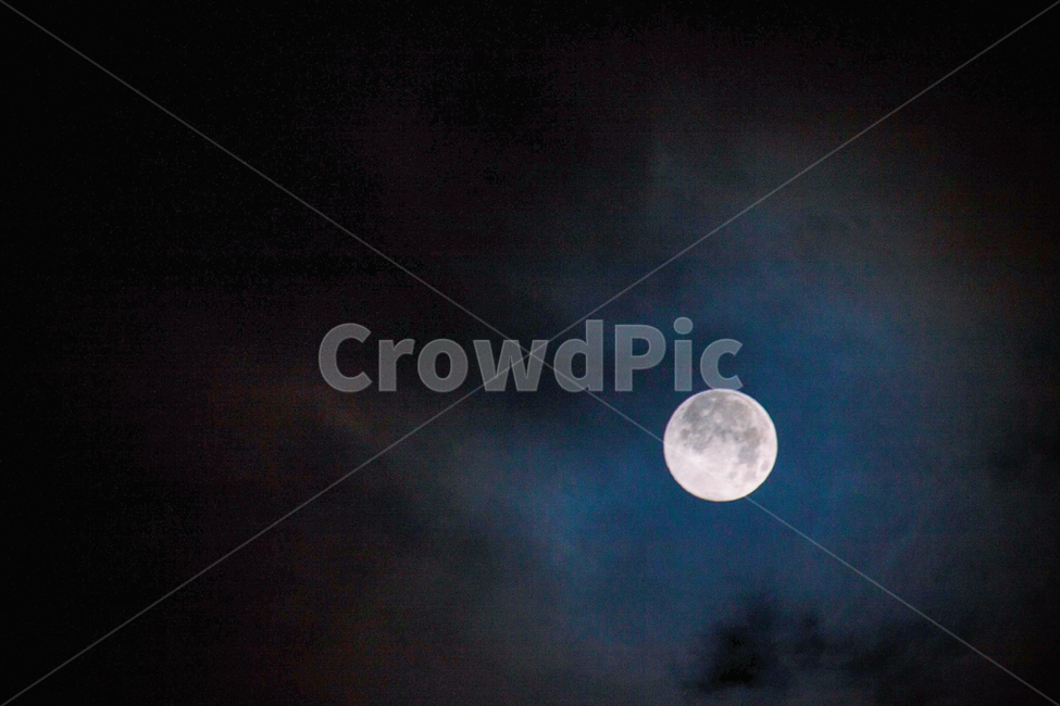 야경,하늘,풍경,달,보름달,moon,달빛,moonlight,light,빛,자연,night,밤,저녁,nightphotography,sky,landscape,달무리,구름,cloud,fullmoon,nature,outdoors,옥외