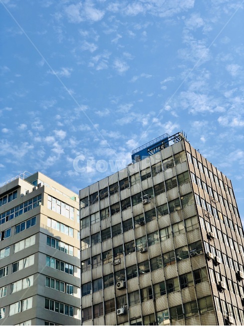 building,건물,사무실건물,officebuilding,하늘,구름,건축물,건물외관,exterior,building,structure,architecture,construction
