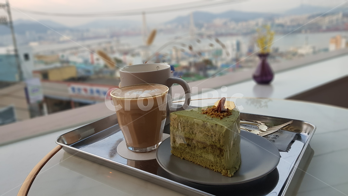 coffee,커피,케잌,녹차케잌,바다,차,커피와바다,부산,음식,식재료,요리,food,cook,meal,dishes,food reserves