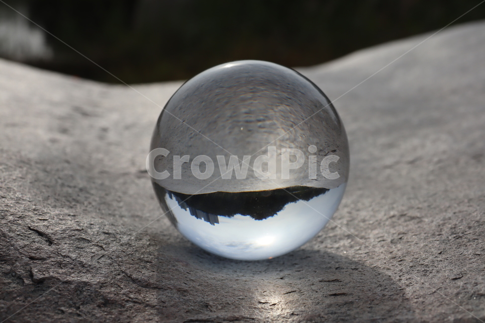 유리구슬,수정구슬,수정,유리,거울,뒤집힌,거꾸로,상하반전,반전