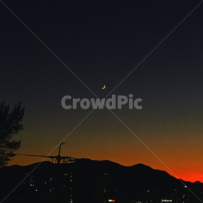 nature,자연,달,moon,night,nightsky,저녁하늘,밤하늘,evening,해질녘,하늘,sky,outdoors,야경,밤,풍경,nightscape,night,landscape