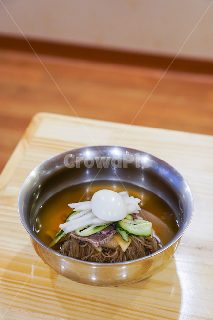 냉면,물냉면,식사,후식,면요리,음식,식재료,요리,food,cook,meal,dishes,food reserves,면류,면요리,noodles,한식,한국음식,한국요리,korean food,korean dishes,korean meal,korean cook