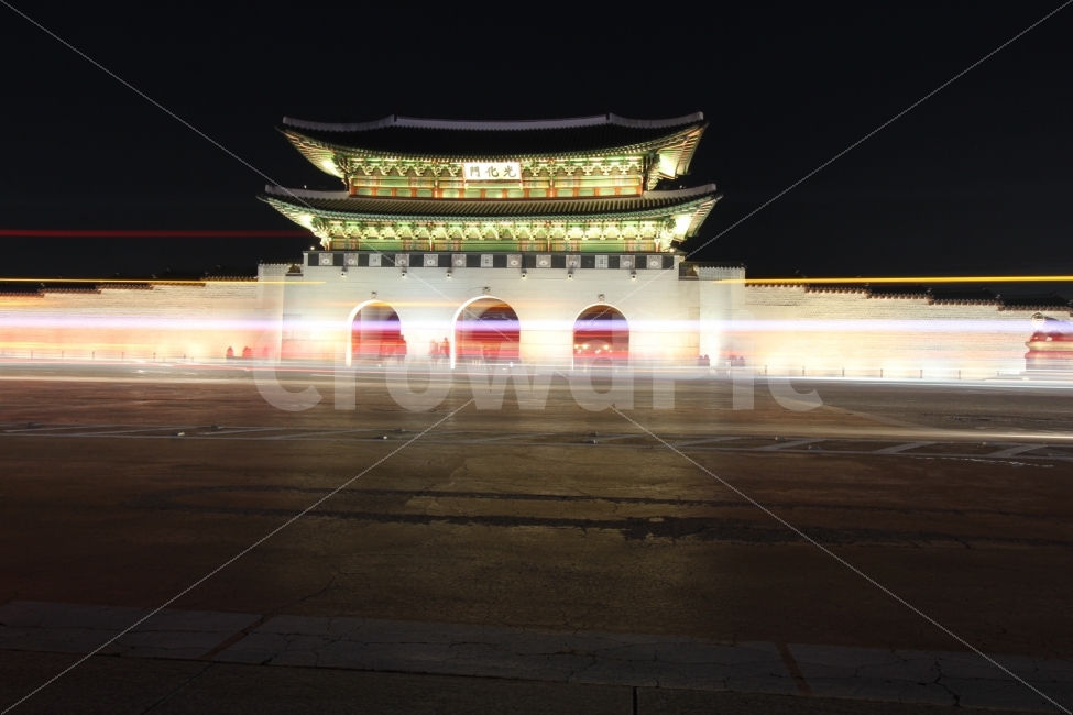 광화문,빛,서울,야경,한국전통,야경,밤,풍경,nightscape,night,landscape,한국전통,한국문화,korean traditional,korean culture,랜드마크,landmark,tourist attraction,한국랜드마크,한국관광지,한국명소,korea landmark,korea tourist attraction,교통,교통수단,traffic,transportation,architecture,건축물,pagoda,탑,shrine,신사,building,건물,worship,예배,temple,신전