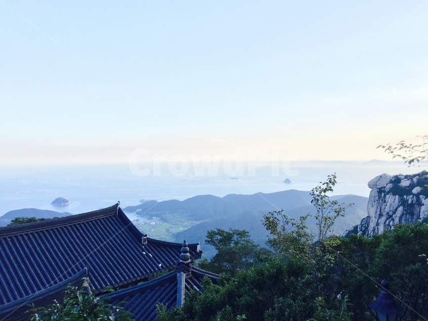 바다,구름,산,하늘,풍경,절,한옥,자연,풍경,nature,landscape,한국자연풍경,한국자연경관,korea nature landscape,architecture,건축물,building,건물