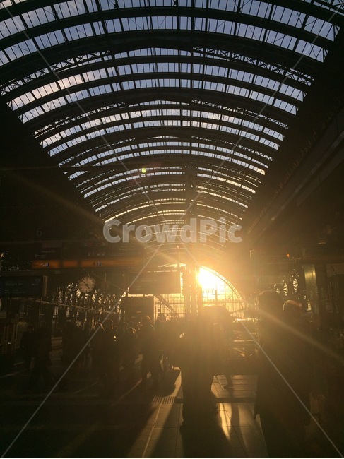 독일프랑크푸르트,독일프랑크푸르트역,frankfurtbahnhof,기차역,sunlight,햇빛