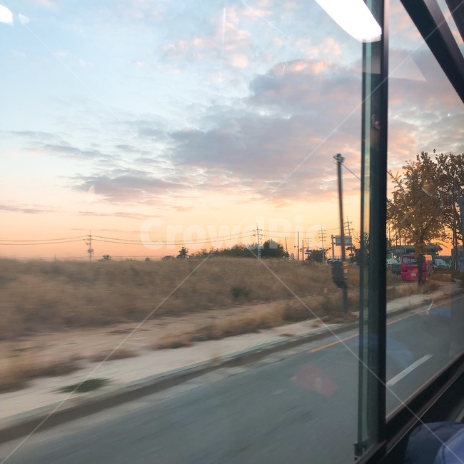 노을,하늘,버스,구름,속도,sky,sunset,cloud,교통,교통수단,traffic,transportation