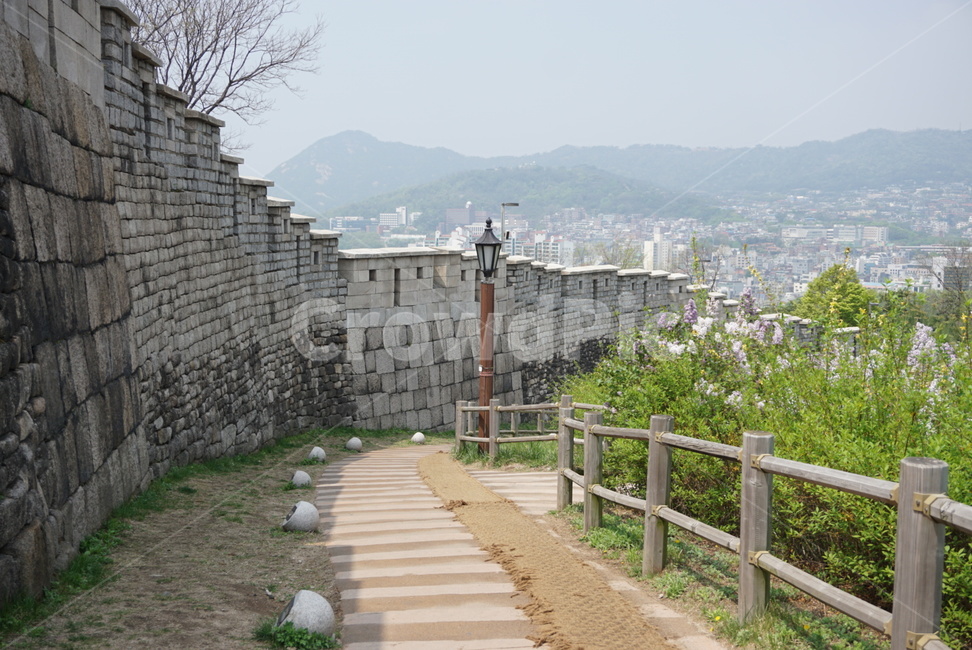공원,산책,걷기,자연,성곽,도시,풍경,city,landscape,한국도시풍경,한국도시경관,korea cityscape,walkway,보도,path,통로,flagstone,판석
