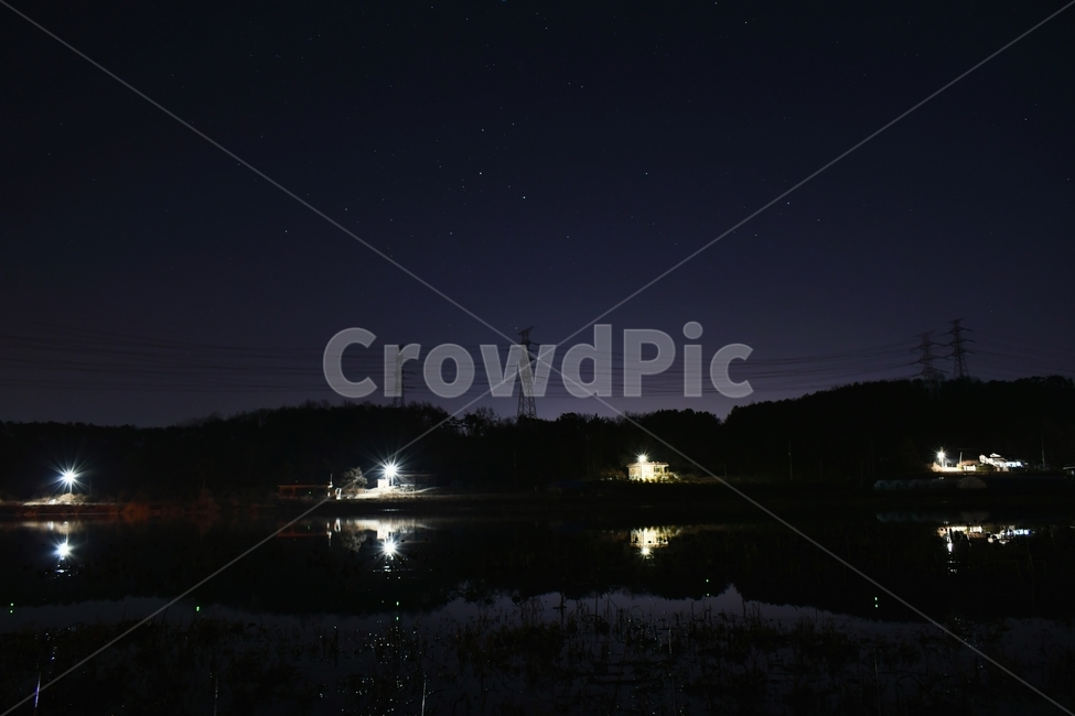 저수지,낚시,야경,저수지야경,불빛,밤낚시,별,하늘,starrysky,송전탑,야경,밤,풍경,nightscape,night,landscape