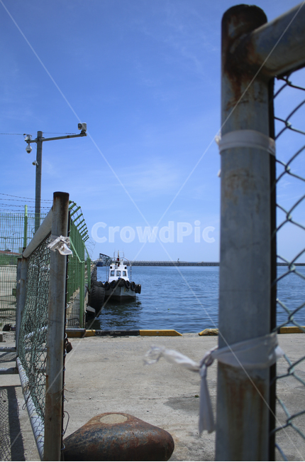 waterfront,워터프론트,transportation,교통,watercraft,선박,nature자연,ocean,sea,바다,water,물,shoreline,해안선,coast,연안,blue,푸른,파란,파란바다,푸른바다,sky,하늘