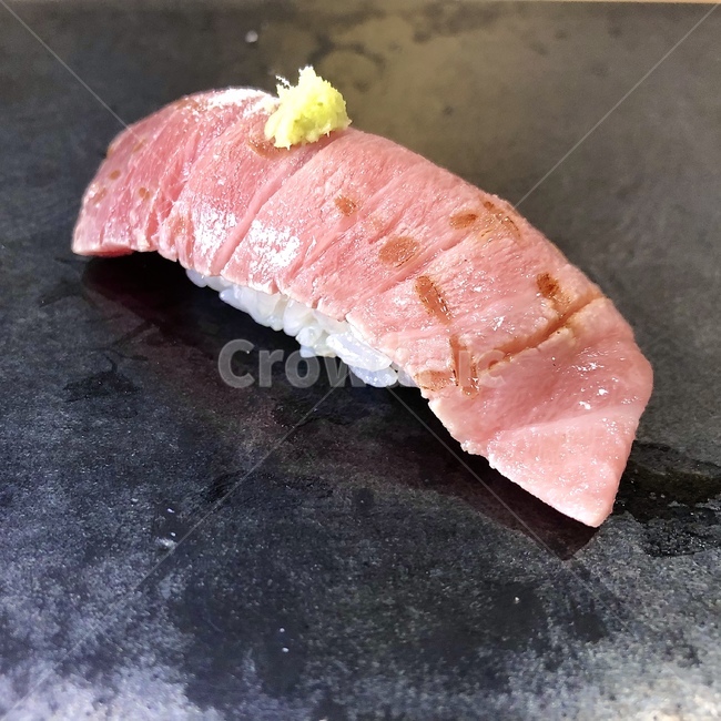 스시,참치,참치뱃살,오도로,참치스시,참치뱃살스시,오도로스시,초밥,참치초밥,참치뱃살초밥,오도로초밥,음식,식재료,요리,food,cook,meal,dishes,food reserves,일식,일본음식,일본요리,Japanese food,Japanese dishes,Japanese meal,Japanese cook