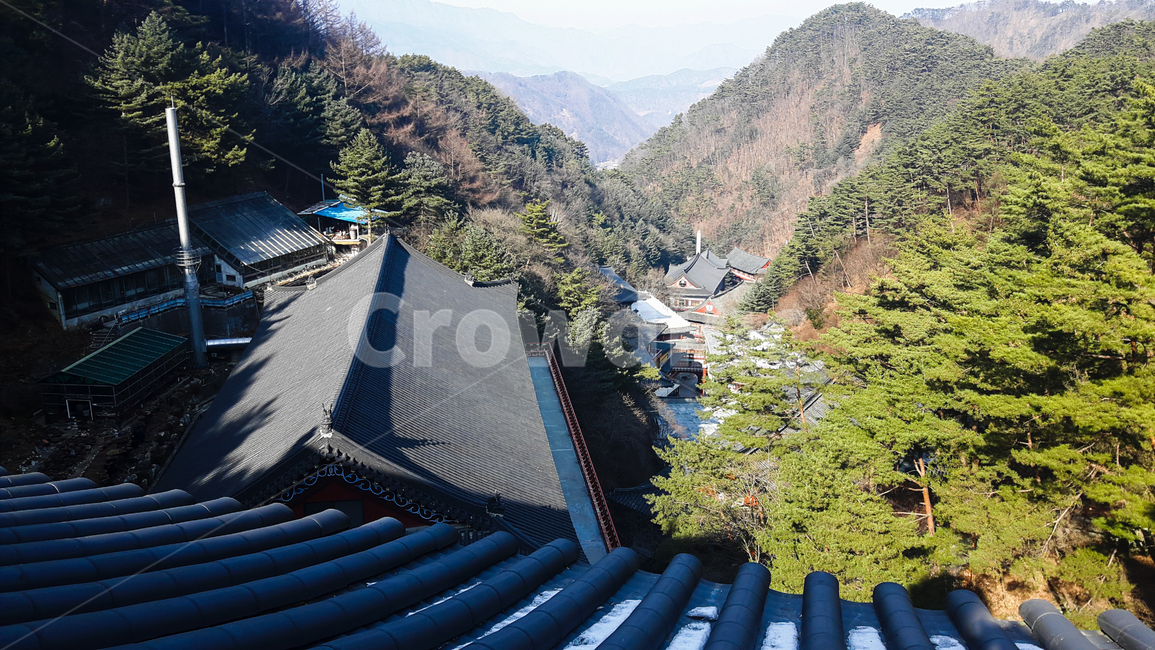 사찰,전통,건축물,불교,산,절,오래된,풍경,맑음,한국문화,건물외관,temple,koreantraditional,koreanculture,exterior,building,structure,architecture,construction,slope,경사,nature,자연