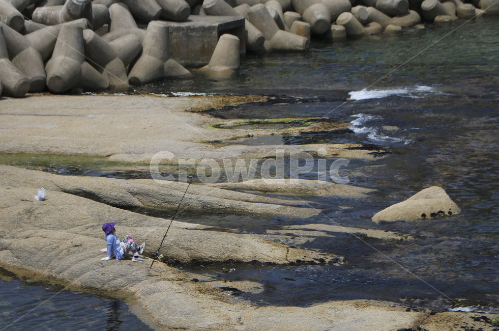 outdoors,옥외,rock,록,sea,beach,fish,fishing,낚시,낚시꾼