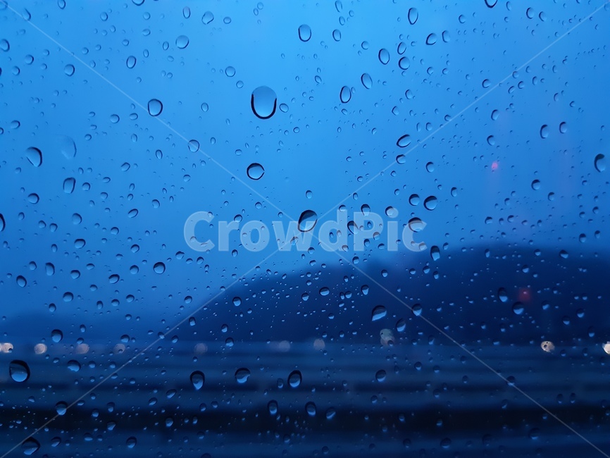 비,레인,rain,빗방울,창,윈도우,차창,반사,아웃포커스,불빛,파랑,파란색,블루,blue,비,비오는날,rain,rainy